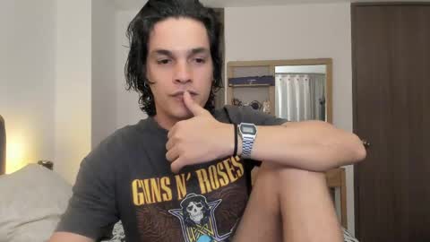 juancam69 online show from 04/25/26, 07:11