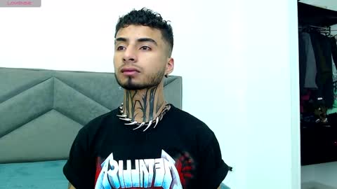 juancamilo66_ online show from 03/02/25, 03:45