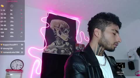 juancamilo66_ online show from 09/16/25, 12:33