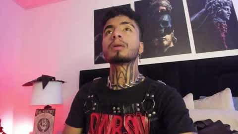 juancamilo66_ online show from 10/22/25, 02:45