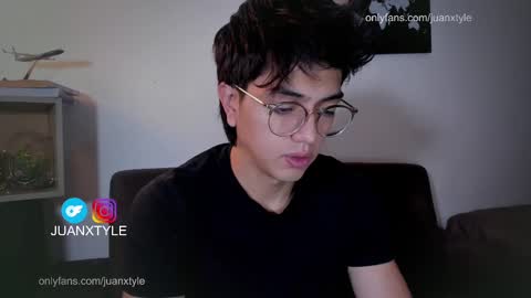 Snapshot of juancamroom chatting on 09/29/25, 10:36 . online show from 09/29/25, 10:36