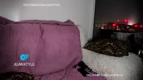 Snapshot of juancamroom chatting on 06/23/26, 02:31 . online show from 06/23/26, 02:31