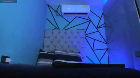 Snapshot of juande_24 chatting on 05/15/26, 03:30 independent model online show from 05/15/26, 03:30