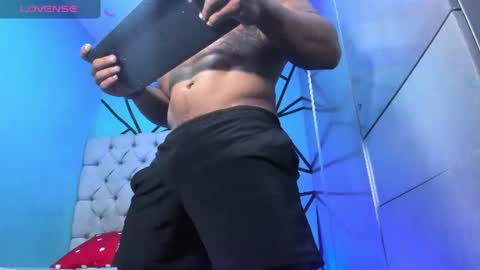 Snapshot of juande_24 chatting on 07/22/26, 04:43 independent model online show from 07/22/26, 04:43