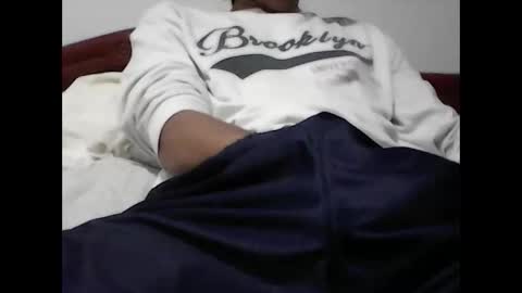 juandr27 online show from 11/16/25, 06:19