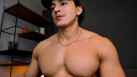JUANDRES online show from 06/17/26, 02:14
