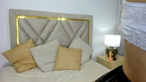 juanita_owens online show from 12/10/24, 09:54