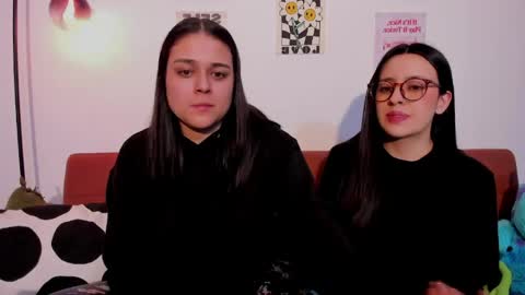 juanitaaa_ online show from 06/02/26, 04:47