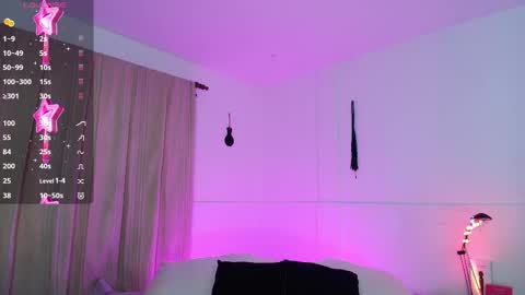 Blue online show from 11/08/25, 06:18