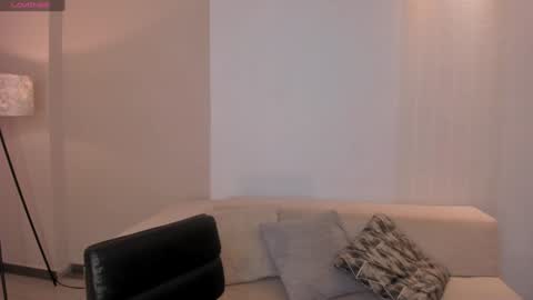 Snapshot of juanitaclay chatting on 01/14/25, 11:42 Juanita Clay online show from 01/14/25, 11:42