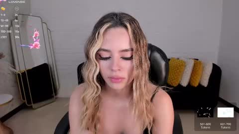 Snapshot of juanitaclay chatting on 02/12/25, 06:30 Juanita Clay online show from 02/12/25, 06:30