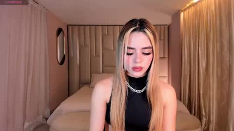 Snapshot of juanitaclay chatting on 09/18/25, 12:07 Juanita Clay online show from 09/18/25, 12:07