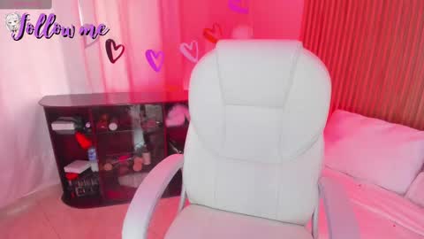 Snapshot of juanitadoll chatting on 02/27/25, 12:13 Juanita online show from 02/27/25, 12:13