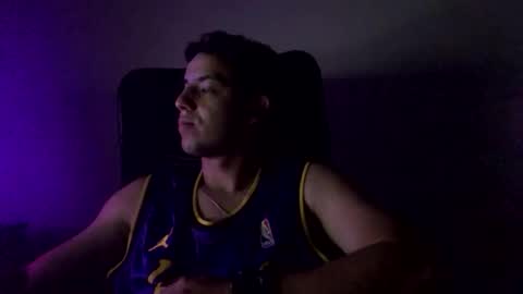 juannvalencia11 online show from 04/19/26, 04:34