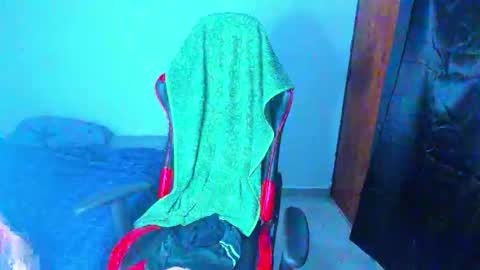 juansw66 online show from 04/22/26, 06:09