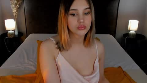 Snapshot of judymiles chatting on 02/17/25, 05:04 Angelica online show from 02/17/25, 05:04