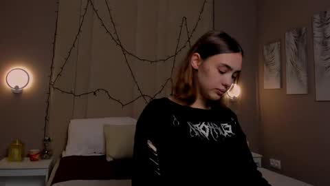 Snapshot of judymiles chatting on 09/16/25, 01:39 Angelica online show from 09/16/25, 01:39