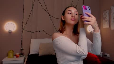 Snapshot of judymiles chatting on 09/26/25, 01:42 Angelica online show from 09/26/25, 01:42