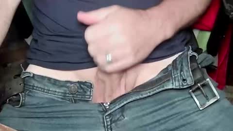 Jrgen Schnfeld online show from 10/24/25, 10:22