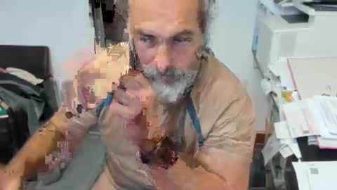 Snapshot of juergenkru chatting on 10/07/25, 10:23 Giovanni50pro online show from 10/07/25, 10:23