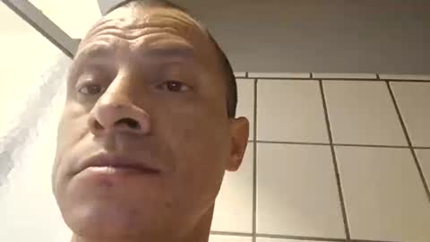 Snapshot of jugg2 chatting on 09/14/25, 05:01 Jugg online show from 09/14/25, 05:01