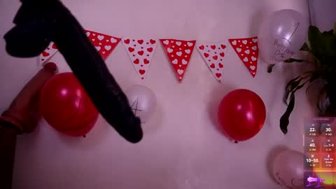 Snapshot of juice6abby9 chatting on 02/14/26, 08:16 Sisi online show from 02/14/26, 08:16