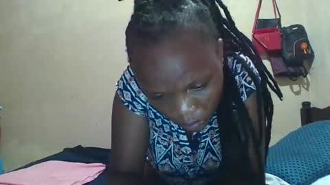 juice_petite3 online show from 02/19/25, 09:47