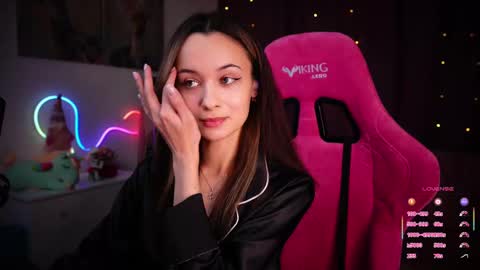 Angelina online show from 03/04/25, 09:11