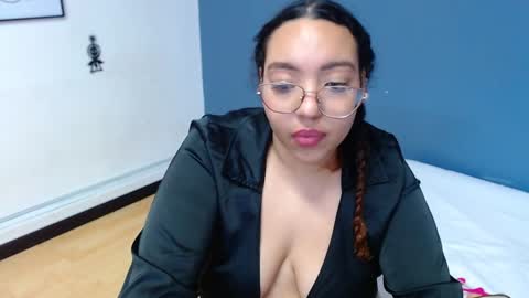 juicy_bignipples18 online show from 12/14/24, 03:51