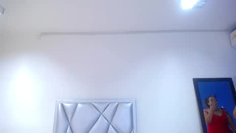 juicy_bignipples18 online show from 01/17/25, 07:49