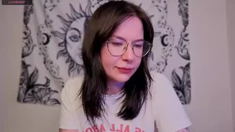 Bella online show from 07/06/26, 06:54