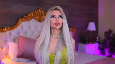 Jessye online show from 12/17/25, 09:32