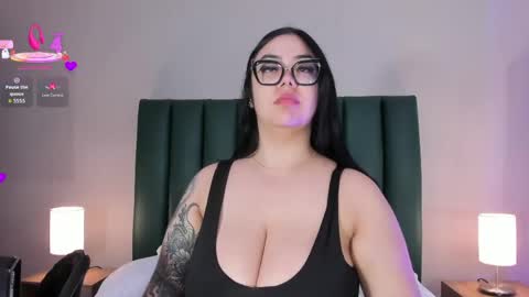 Snapshot of juicy_led_ chatting on 05/07/26, 11:15 Juicy online show from 05/07/26, 11:15