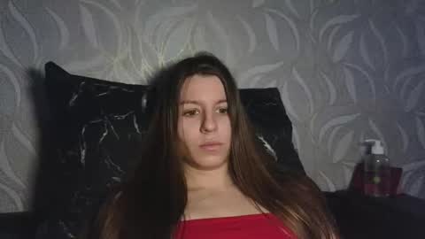 laura online show from 11/28/25, 12:08