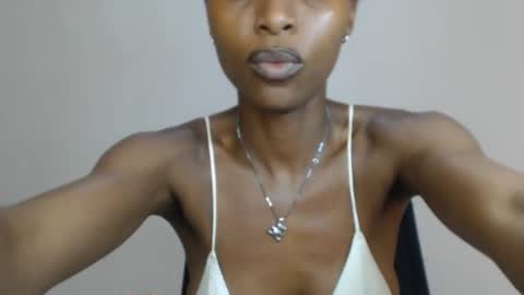 Snapshot of juicy_pinkpussy564197 chatting on 02/26/26, 03:33 olivia online show from 02/26/26, 03:33