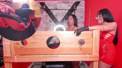 Snapshot of juicy_pregnant_bdsm chatting on 06/27/26, 02:49 VALENTINA online show from 06/27/26, 02:49