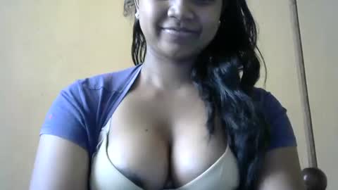 stellah online show from 09/18/25, 08:05