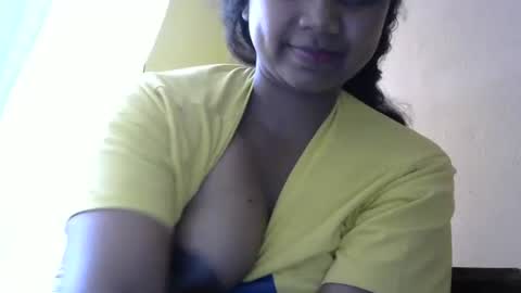 stellah online show from 10/04/25, 12:14