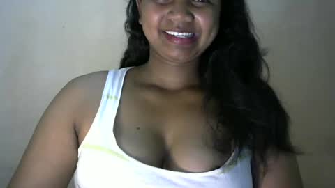 stellah online show from 10/11/25, 02:00