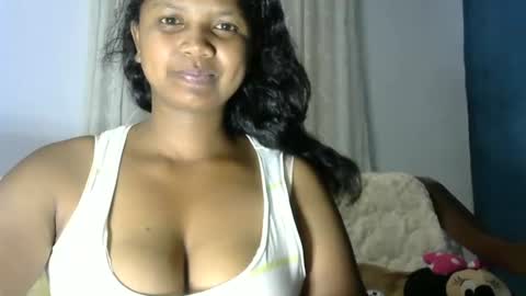 stellah online show from 05/19/26, 03:46