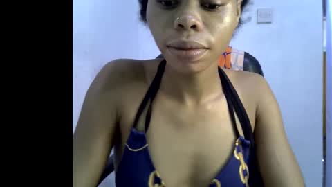 Snapshot of juicy_slut0 chatting on 03/14/26, 11:15 Champaign online show from 03/14/26, 11:15