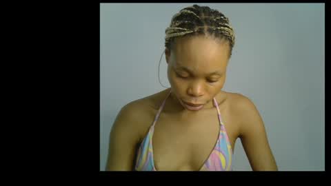 Snapshot of juicy_slut0 chatting on 06/10/26, 07:07 Champaign online show from 06/10/26, 07:07