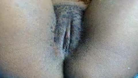 pretty online show from 09/21/25, 03:19