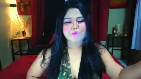 Snapshot of juicycockceline chatting on 02/11/26, 08:08 juicycockceline online show from 02/11/26, 08:08