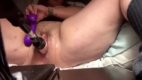 Snapshot of juicymamas chatting on 12/25/24, 09:34 juicymamas online show from 12/25/24, 09:34