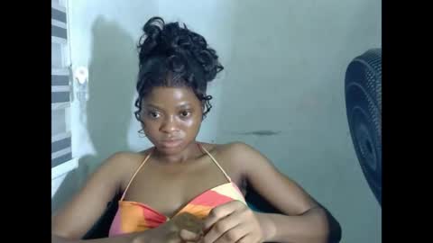 juicynpinkx online show from 04/18/26, 07:07