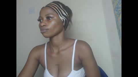 juicypiexx online show from 02/12/25, 07:24