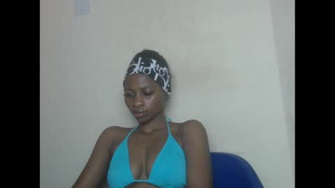 juicypiexx online show from 02/14/25, 03:33