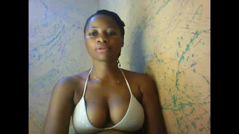 juicypiexx online show from 12/16/25, 03:06