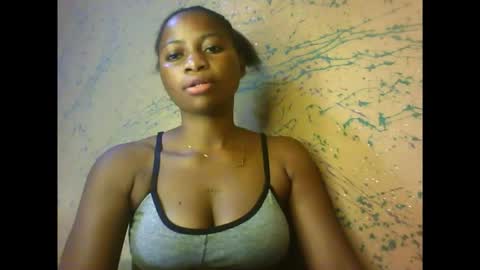 juicypiexx online show from 12/18/25, 07:31